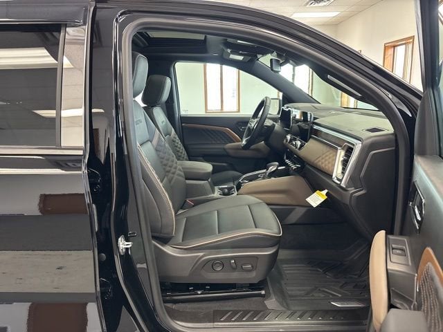 2025 GMC Canyon Denali