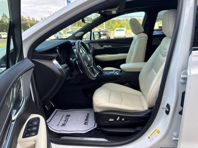 2021 Cadillac XT5 AWD Sport
