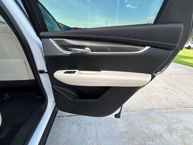 2021 Cadillac XT5 AWD Sport