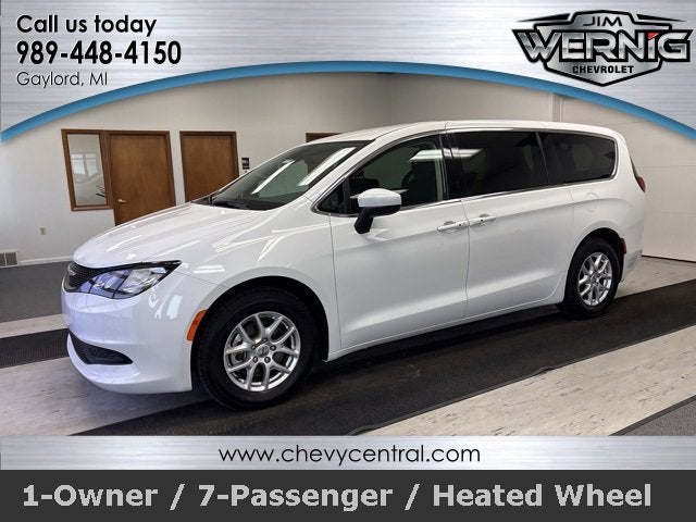 2022 Chrysler Voyager LX