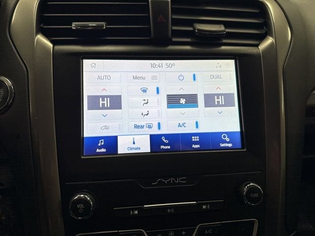 2020 Ford Fusion SE