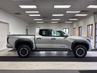 2024 Toyota Tacoma 4WD SR5