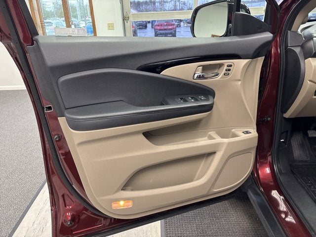 2022 Honda Pilot AWD Touring 7 Passenger