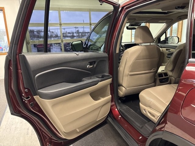2022 Honda Pilot AWD Touring 7 Passenger