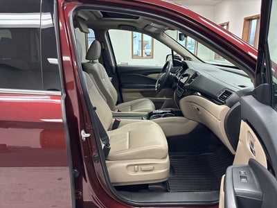 2022 Honda Pilot AWD Touring 7 Passenger