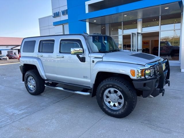 2010 HUMMER H3 Luxury