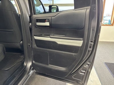 2014 Toyota Tundra SR5 5.7L V8