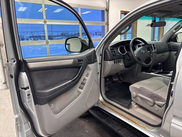 2004 Toyota 4Runner SR5