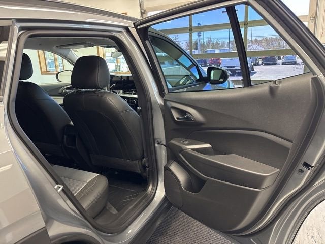 2024 Chevrolet Trax LT - Photo 21