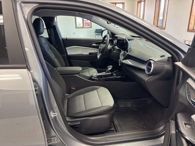 2024 Chevrolet Trax LT - Photo 26